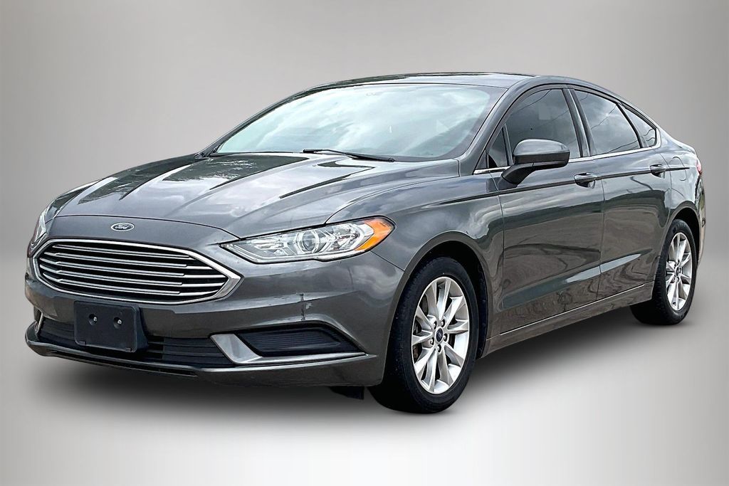 Used 2017 Ford Fusion SE 4D Sedan