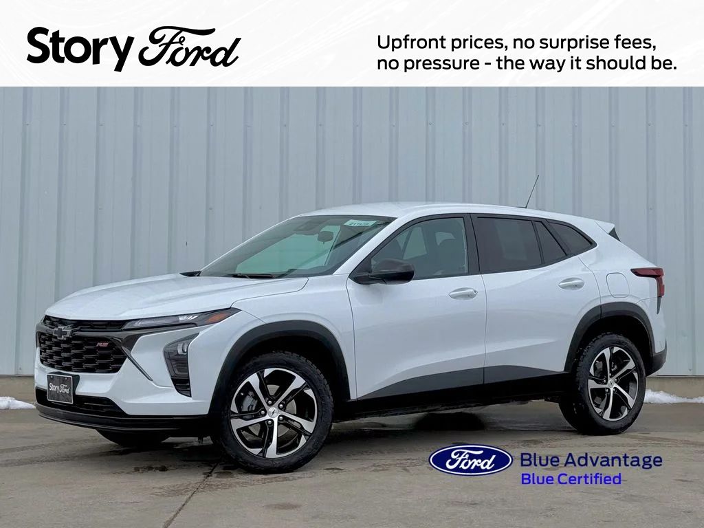 2024 Chevrolet Trax RS with 1RS FWD