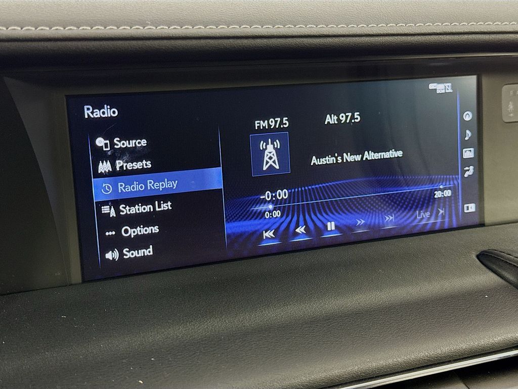 Thumbnail: 2019 Lexus LC - 15