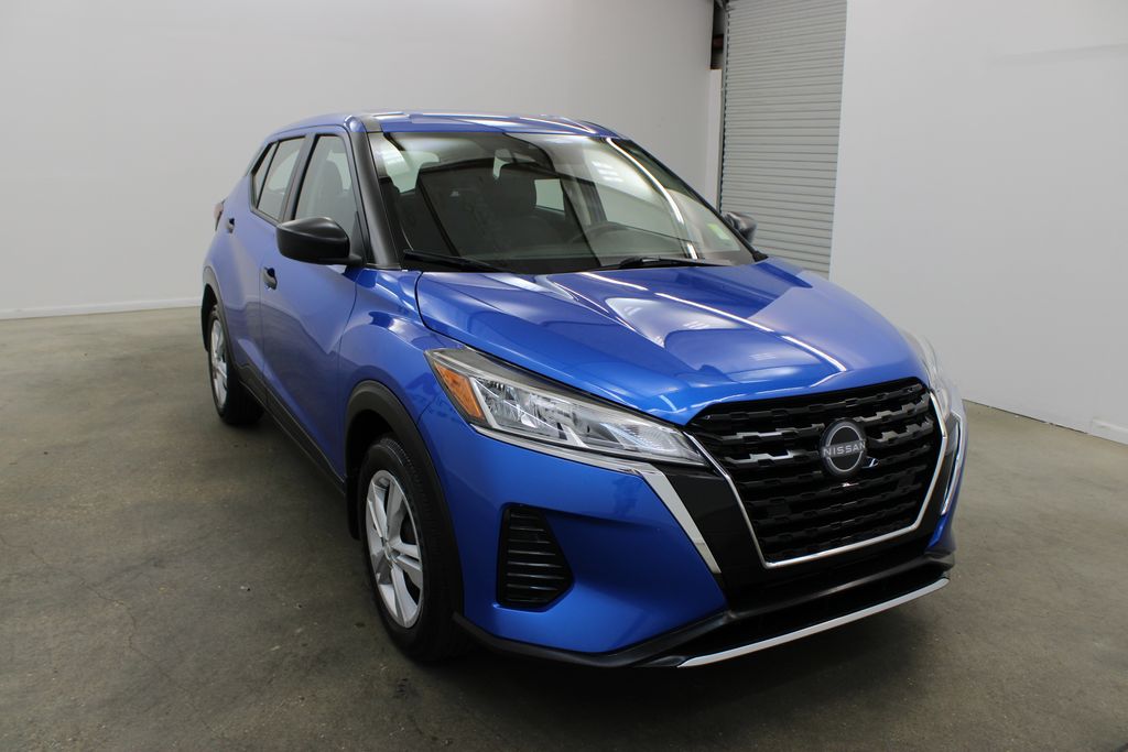 used 2024 Nissan Kicks car