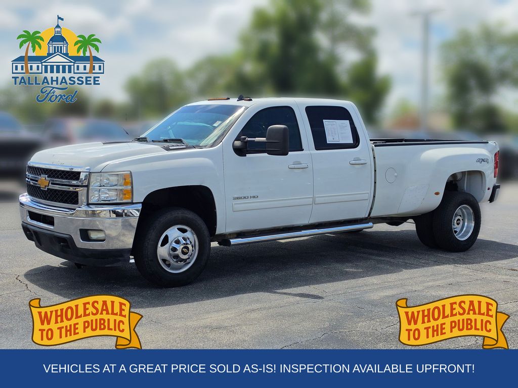 Summit White 2013 Chevrolet Silverado 3500HD Pickup Truck Four-Wheel Drive 6-Speed Automatic