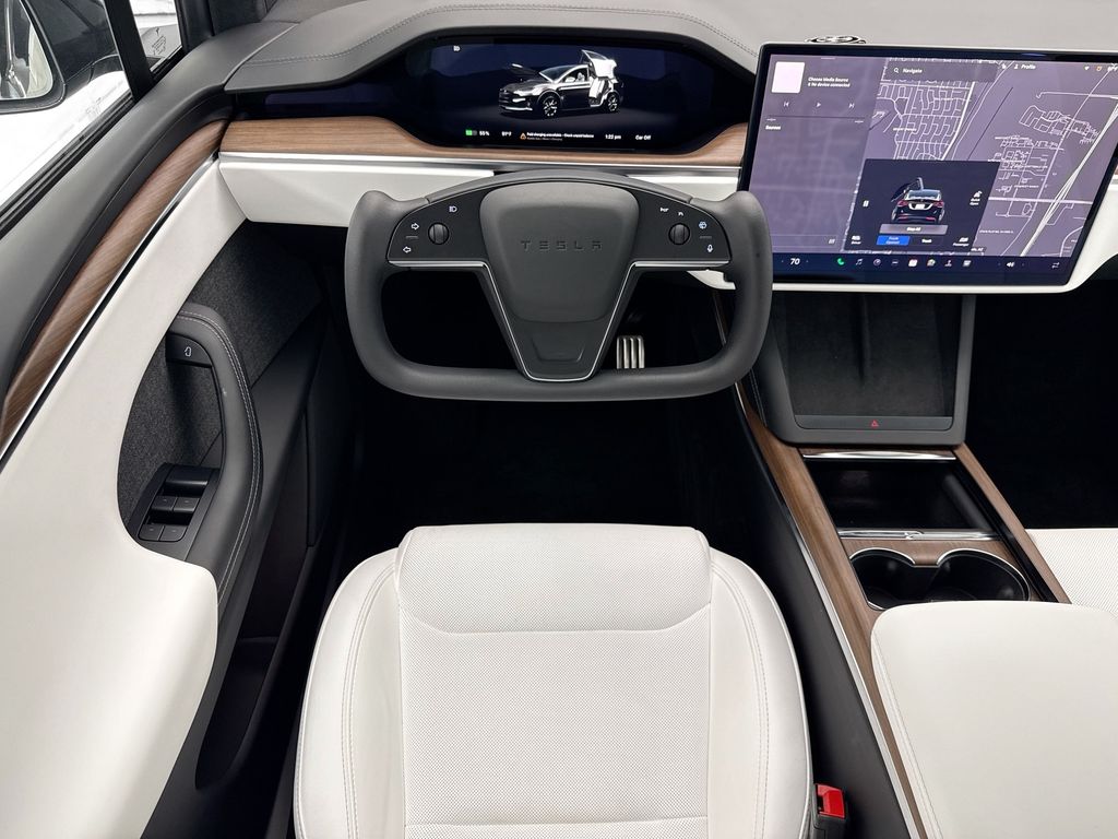 Thumbnail: 2023 Tesla Model X - 10