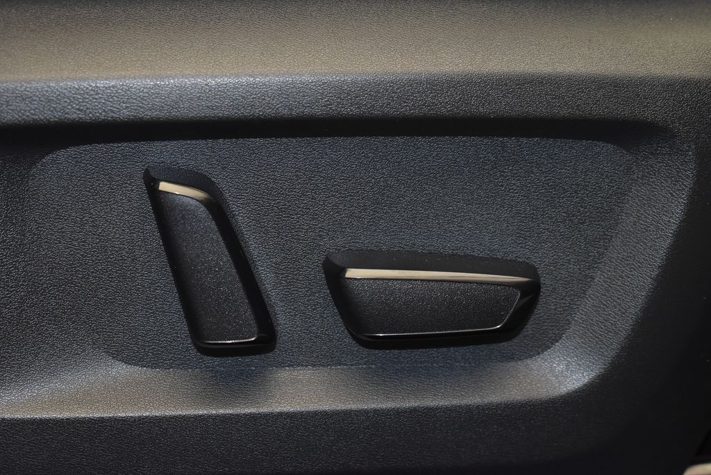 2022 Nissan Rogue SL 26