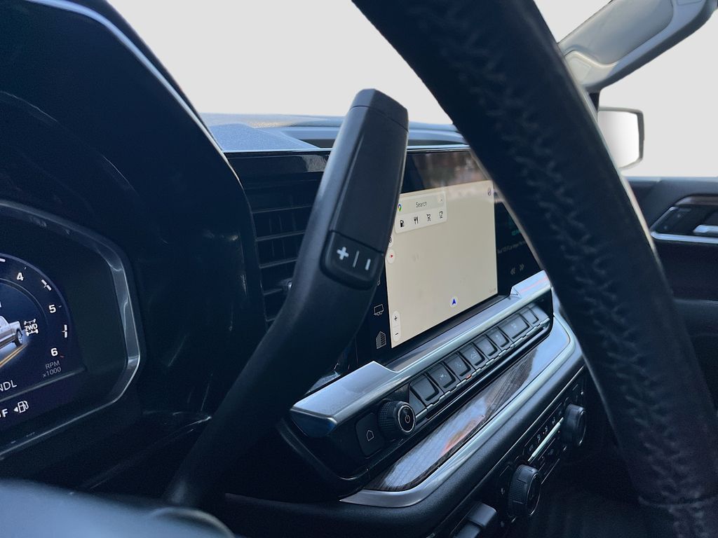 Used 2022 Gray Chevrolet LT image 16