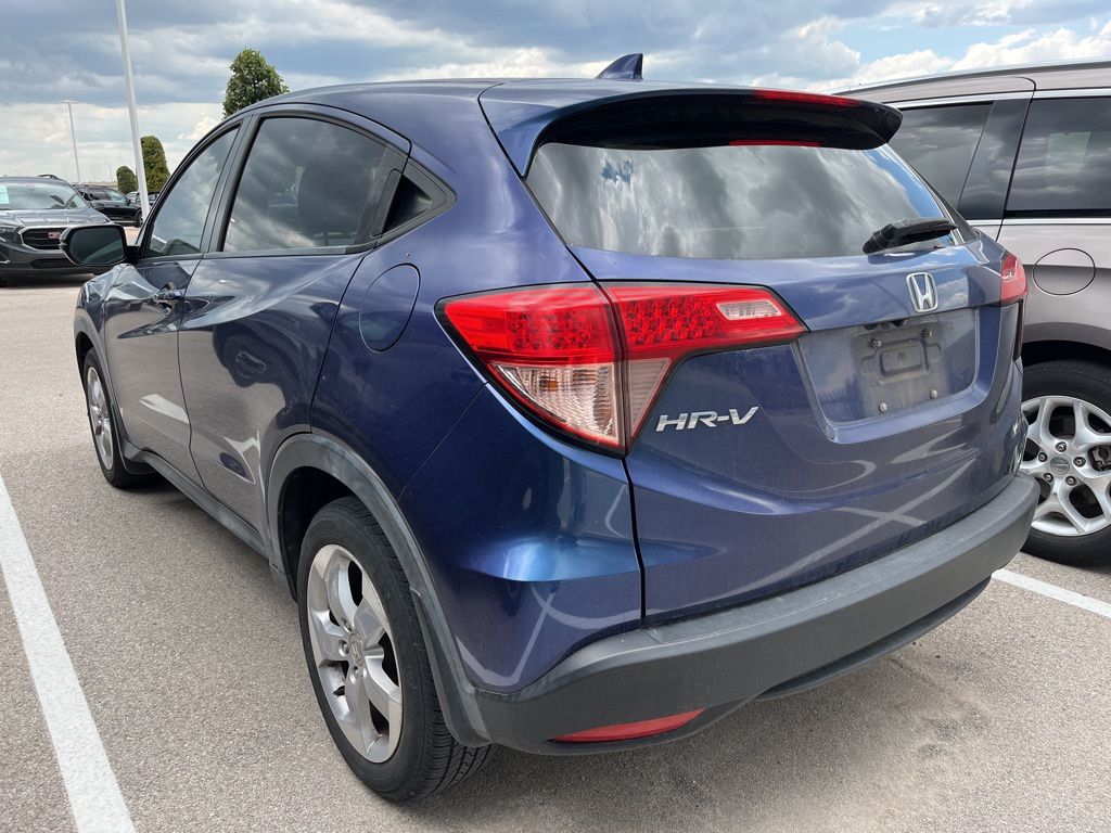 Thumbnail: 2016 Honda HR-V - 4