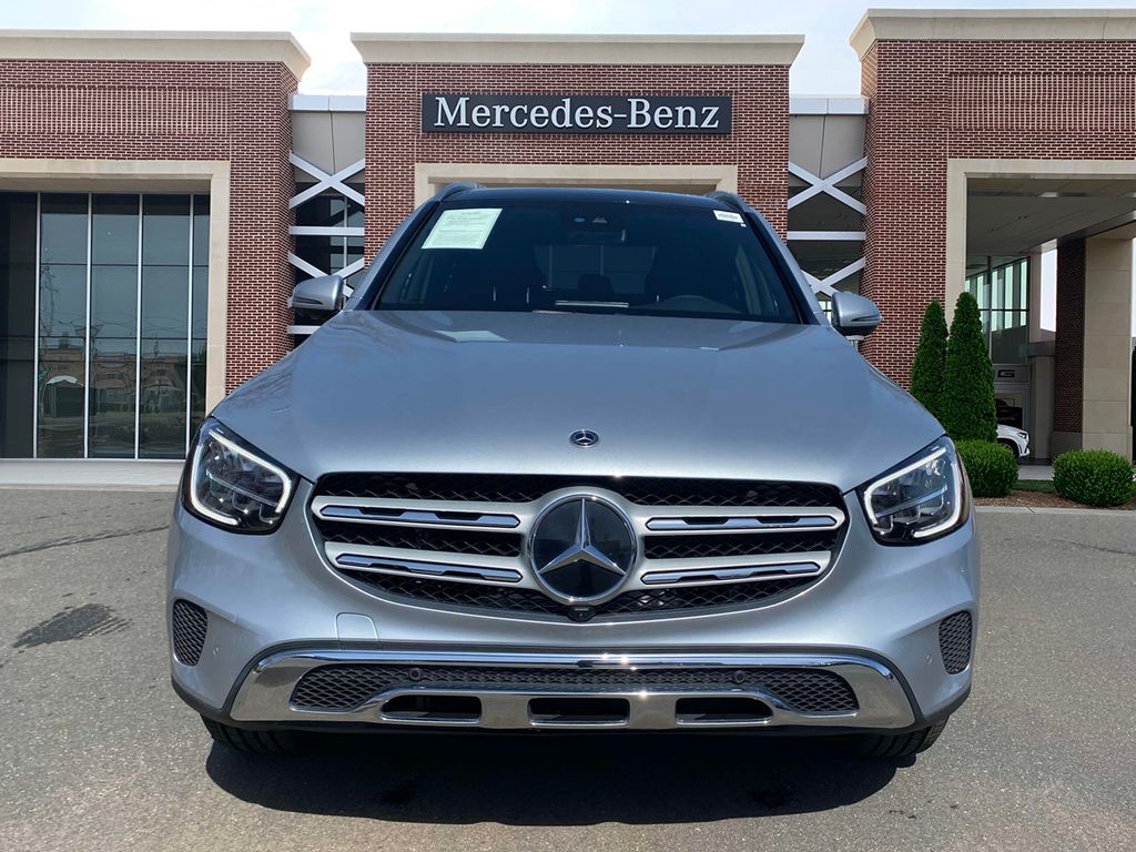 2022 Mercedes-Benz GLC 300 2