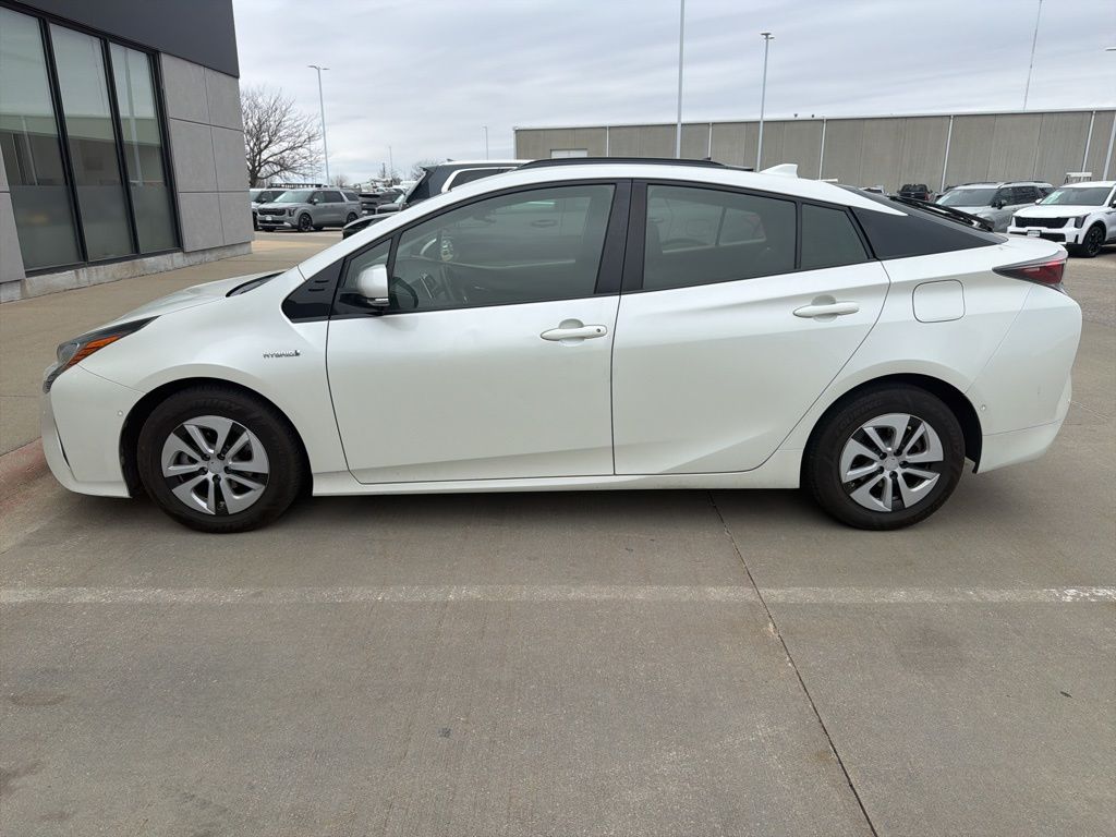 Used 2017 White Toyota Two image 3