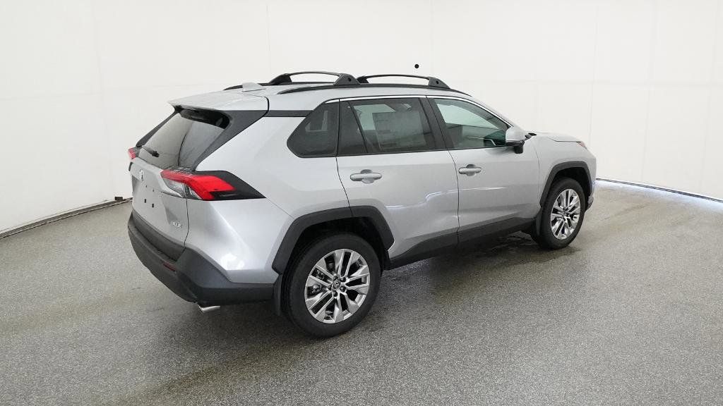 Thumbnail: 2025 Toyota RAV4 - 25