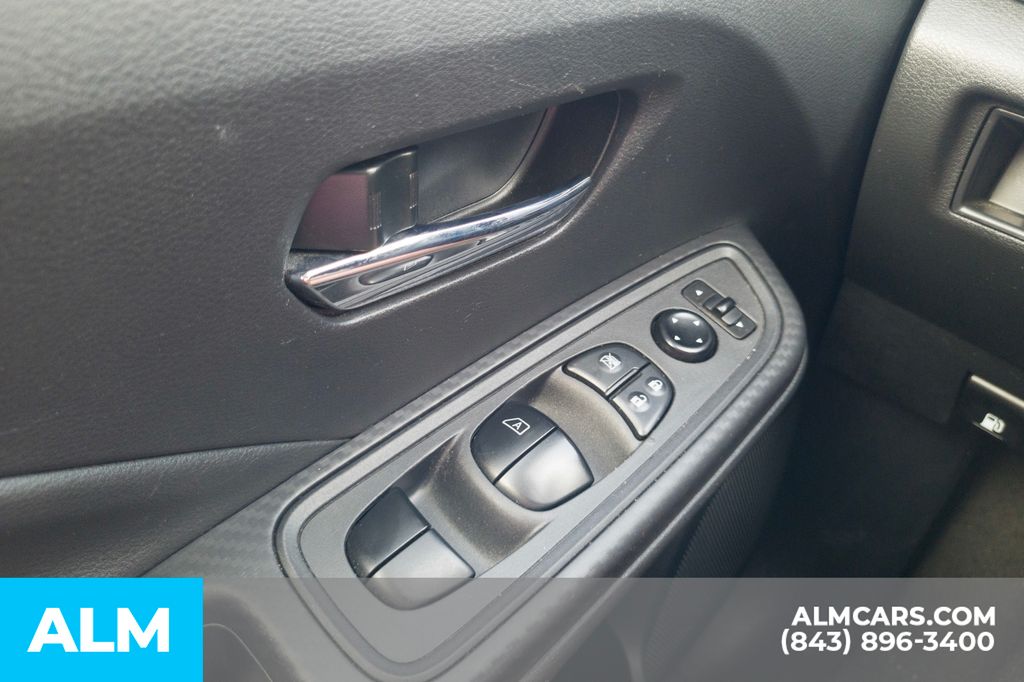Used 2024 Blue Nissan 1.6 SV image 12