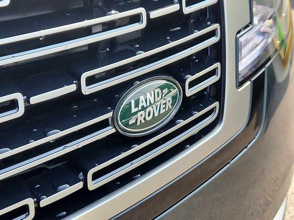 Thumbnail: 2026 Land Rover Range Rover - 11
