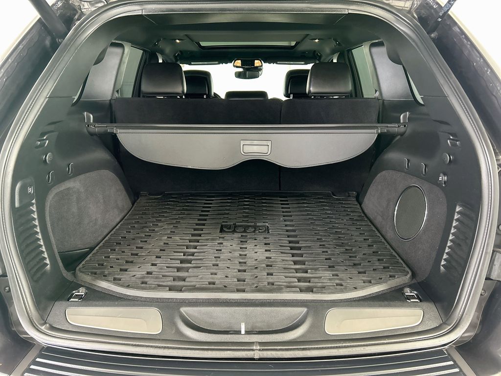 Thumbnail: 2021 Jeep Grand Cherokee - 27