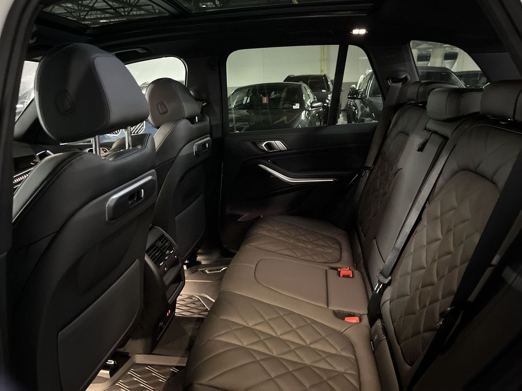 Thumbnail: 2026 BMW X5 - 23