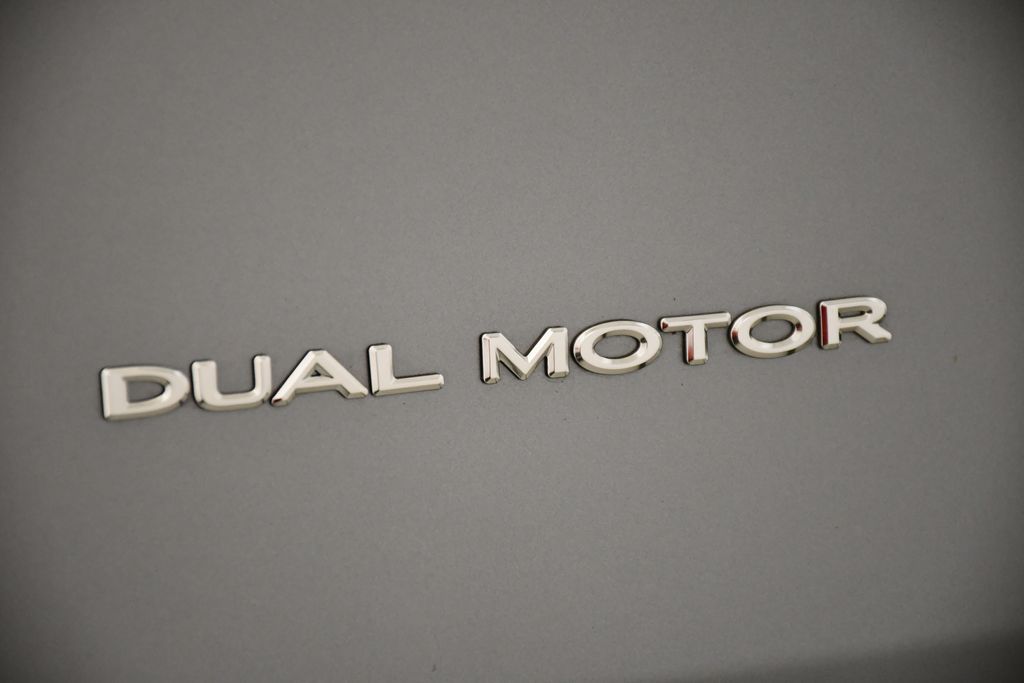 Thumbnail: 2026 Tesla Model Y - 9