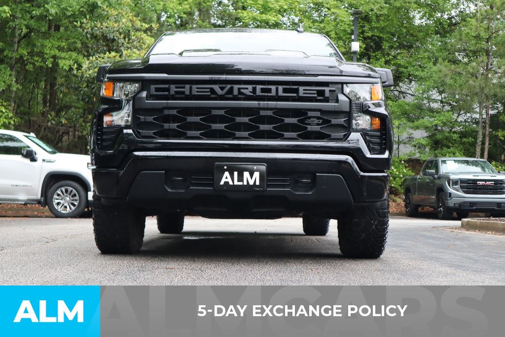 2023 Chevrolet Silverado 1500 Custom Trail Boss photo 2