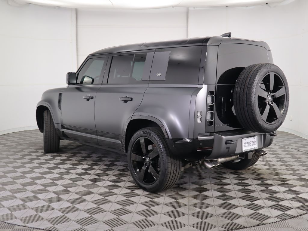 Thumbnail: 2023 Land Rover Defender - 7