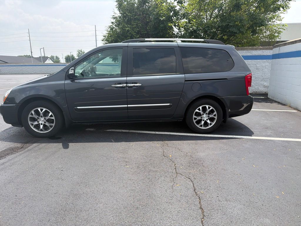 Thumbnail: 2014 Kia Sedona - 2