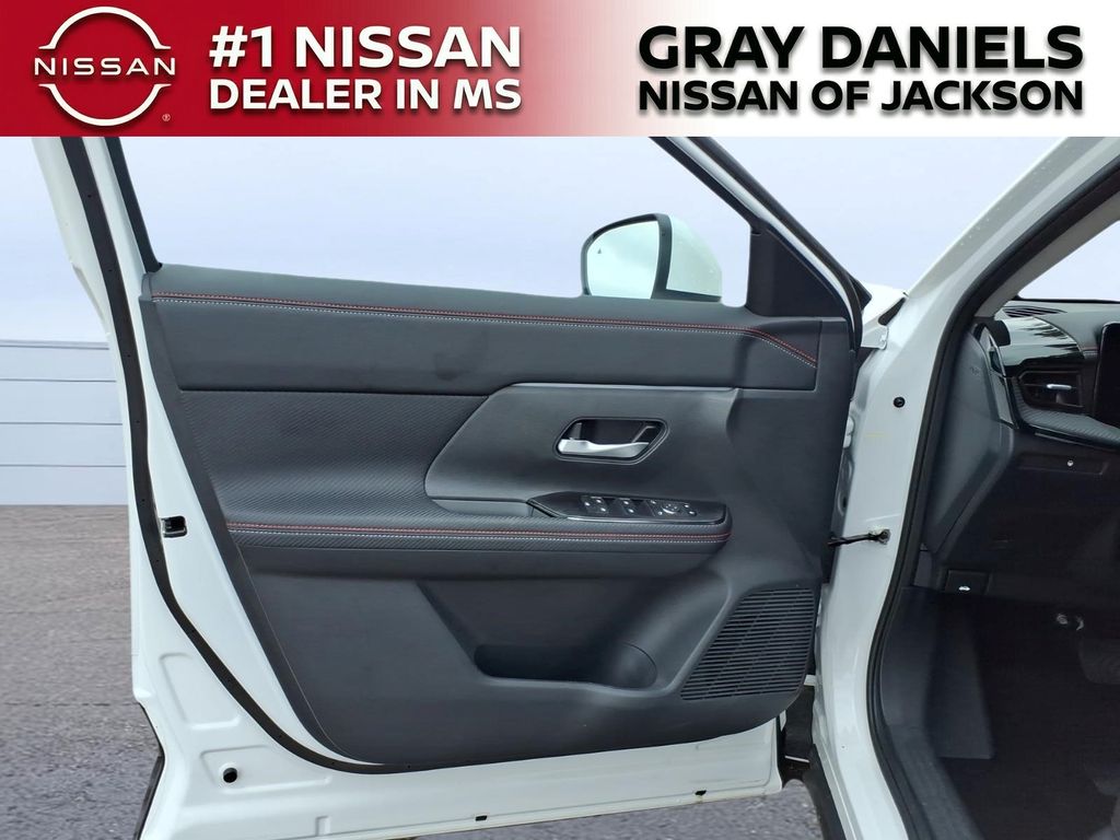 Used 2025 Nissan Kicks SUV