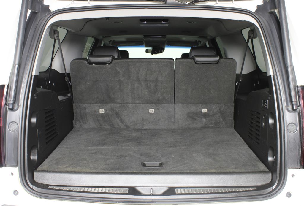 Used 2018 Chevrolet Suburban for sale in 