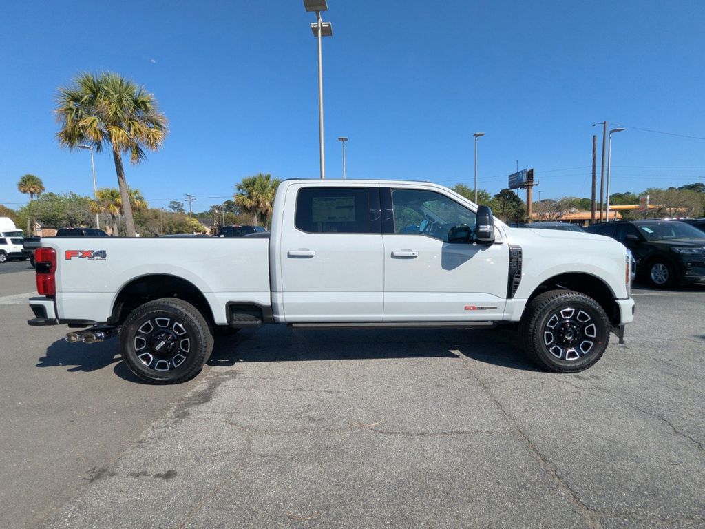 2026 Ford F-350 Super Duty Platinum