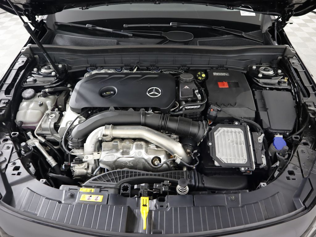 2025 Mercedes-Benz GLB 250 29