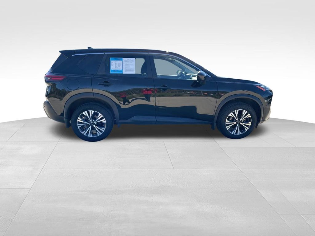 2023 Nissan Rogue SV 9