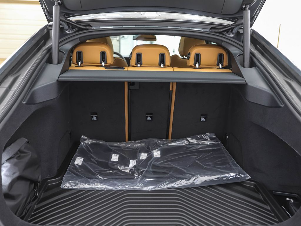 Thumbnail: 2026 BMW i4 - 24