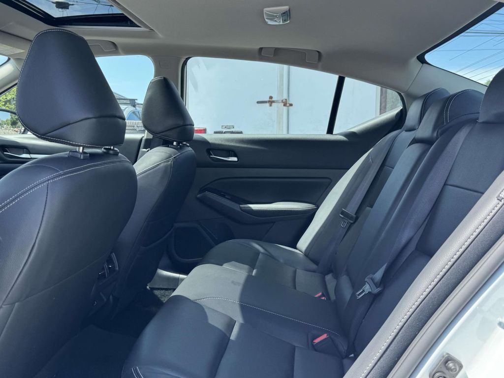 Used 2024 Nissan Altima Sedan