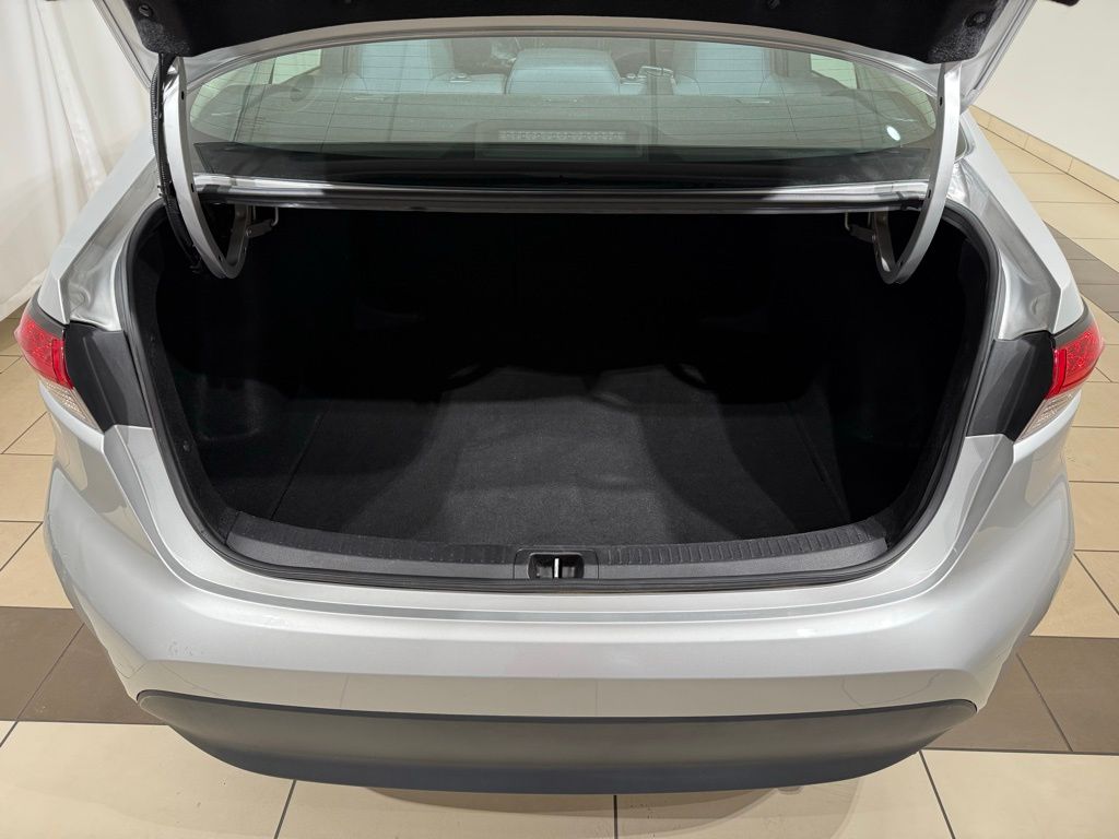 Thumbnail: 2023 Toyota Corolla - 11