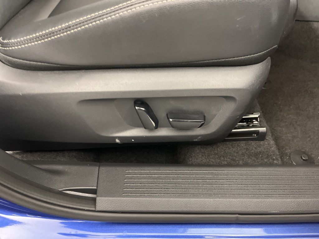 Thumbnail: 2023 Nissan Rogue - 8