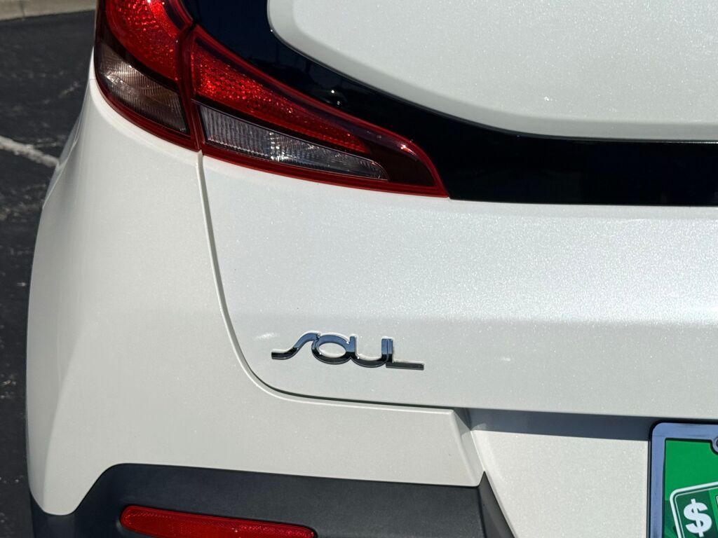 Thumbnail: 2020 Kia Soul - 11