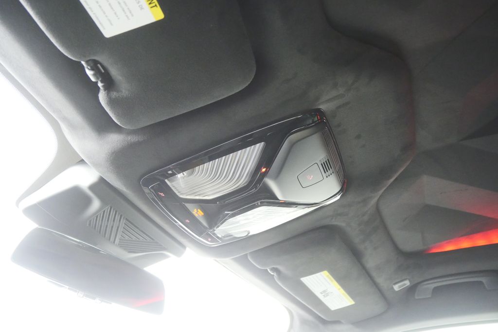 Thumbnail: 2026 BMW XM - 22