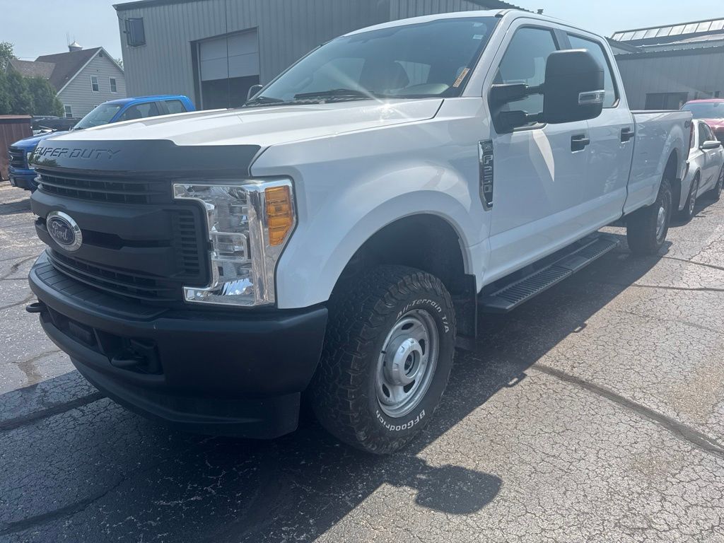 2017 Ford F-250 Super Duty XL Crew Cab 4WD
