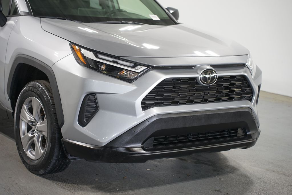 Thumbnail: 2025 Toyota RAV4 - 4