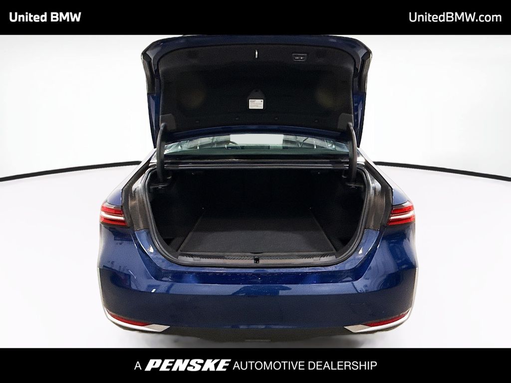 Thumbnail: 2024 BMW 5 Series - 14