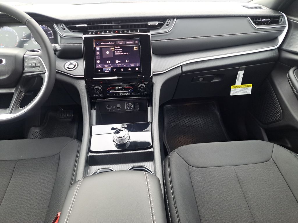 New Car 2025 Jeep Grand Cherokee  Laredo X For Sale Under $40,000 In Austin, Texas