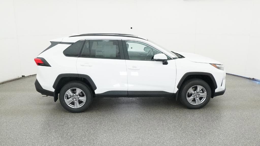 Thumbnail: 2025 Toyota RAV4 - 25