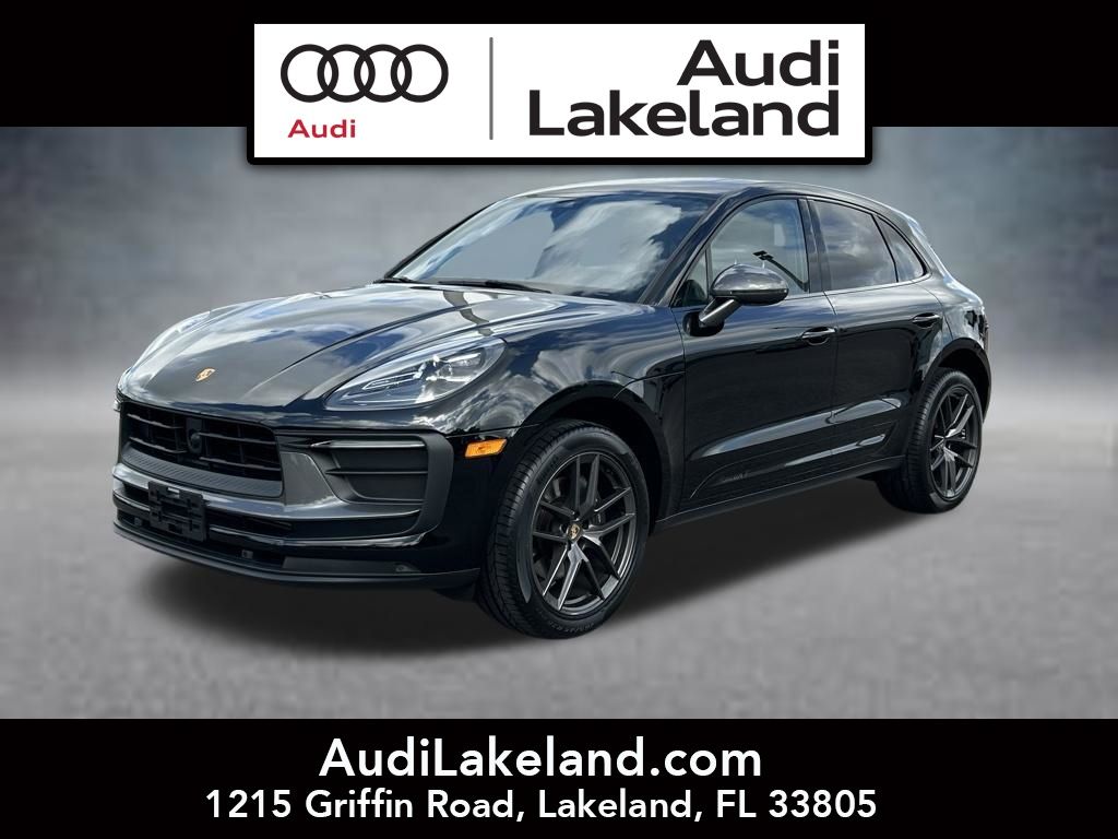 Black 2023 Porsche Macan T AWD SUV / Crossover All-Wheel Drive 7-Speed Automatic