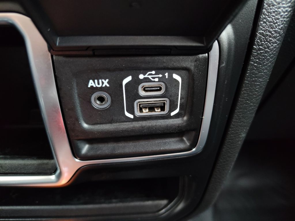 Used Car 2022 Jeep Gladiator  Sport For Sale Under $40,000 In Austin, Texas