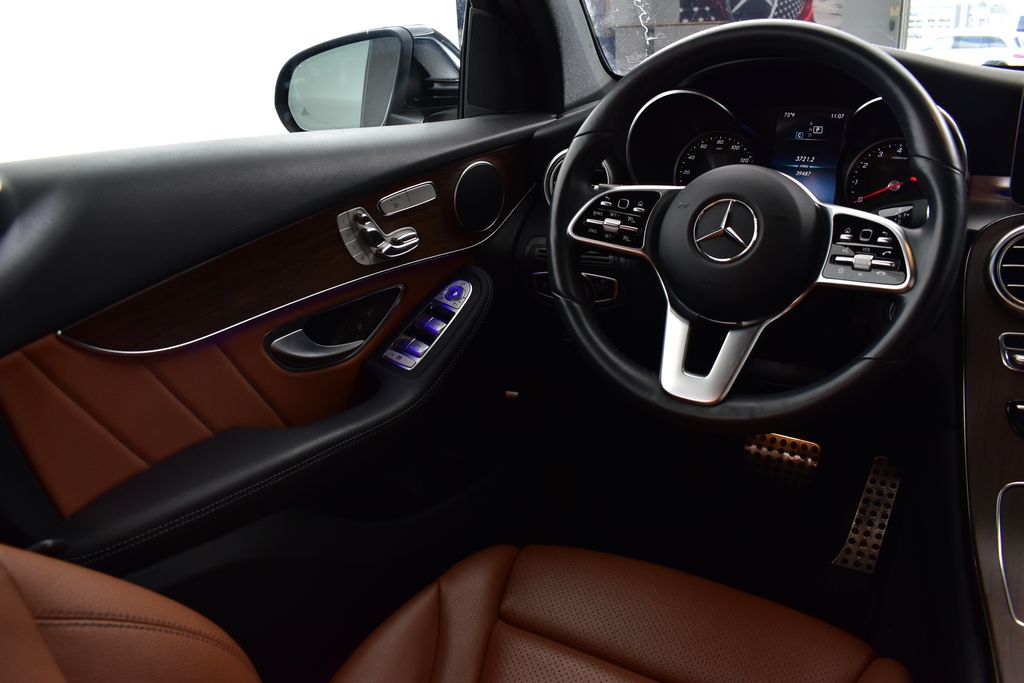 2022 Mercedes-Benz GLC 300 23