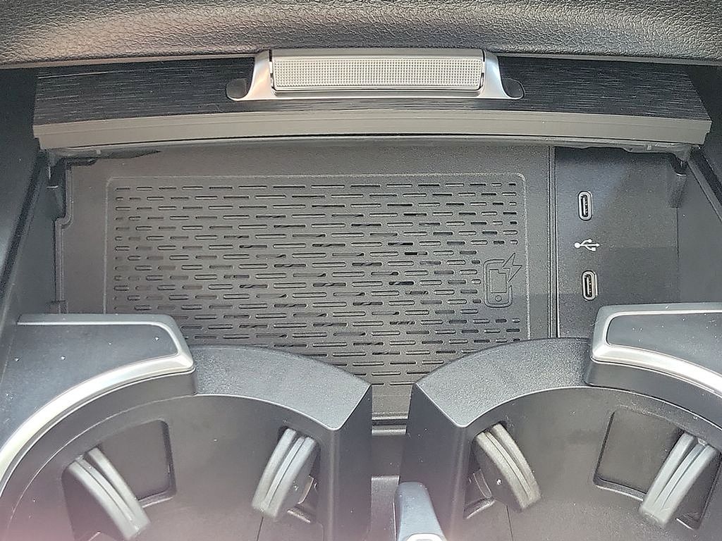 Thumbnail: 2025 Mercedes-Benz GLS - 21