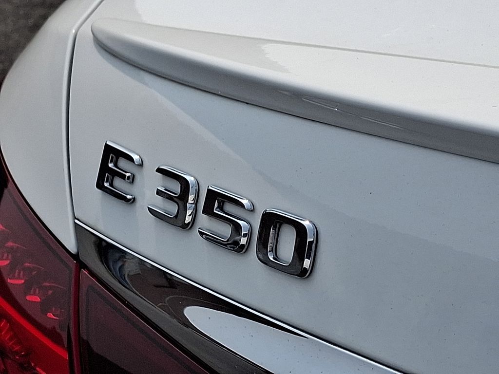 Thumbnail: 2023 Mercedes-Benz E-Class - 30