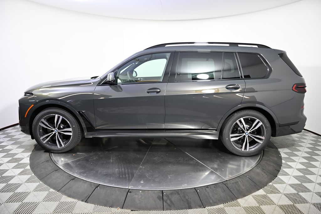 Thumbnail: 2026 BMW X7 - 2