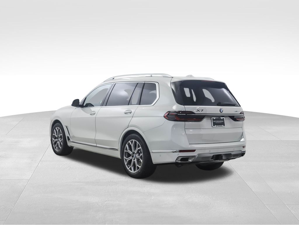 Thumbnail: 2026 BMW X7 - 4