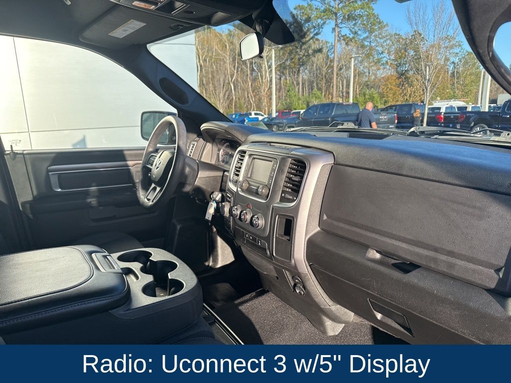 2024 Ram 1500 Classic Warlock Crew Cab 4x4 5'7" Box