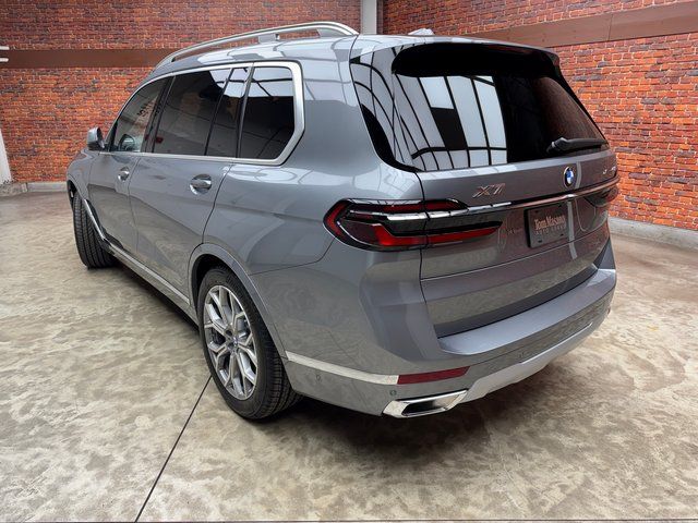 Used 2026 Gray BMW xDrive40i image 3