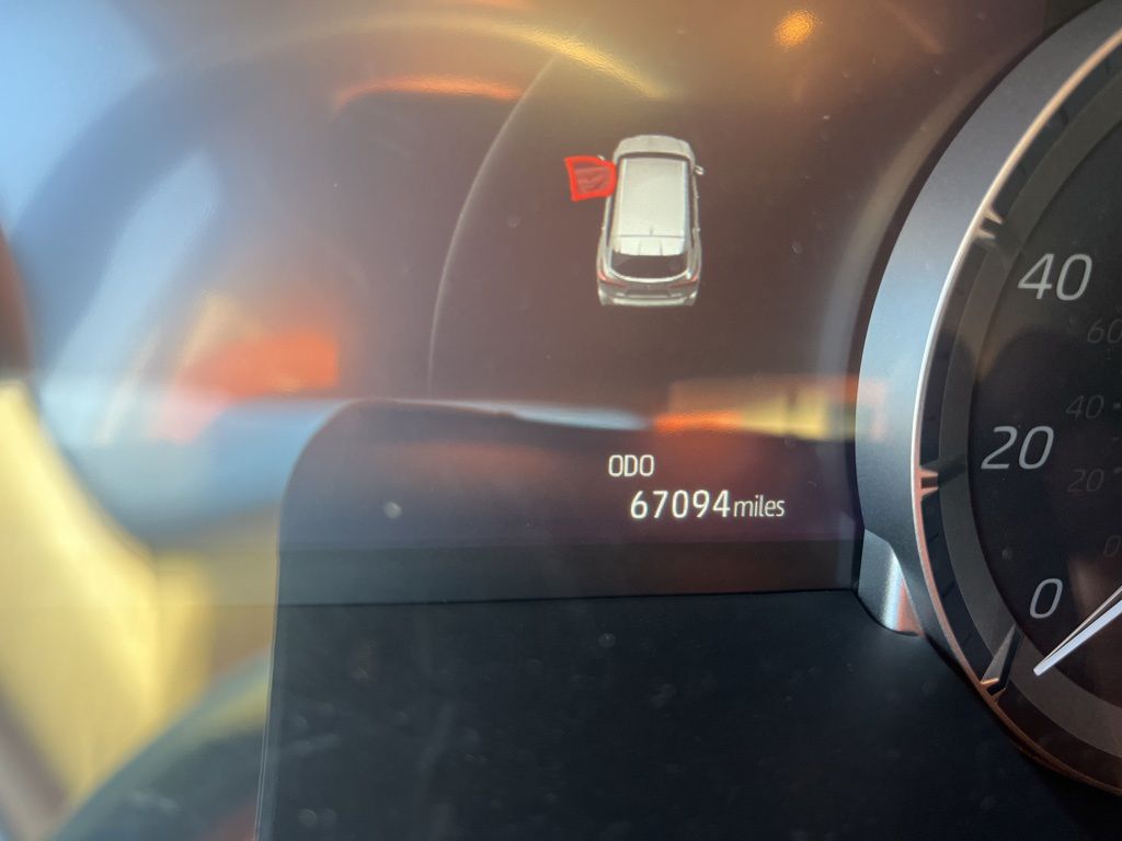 Thumbnail: 2022 Toyota Highlander - 4