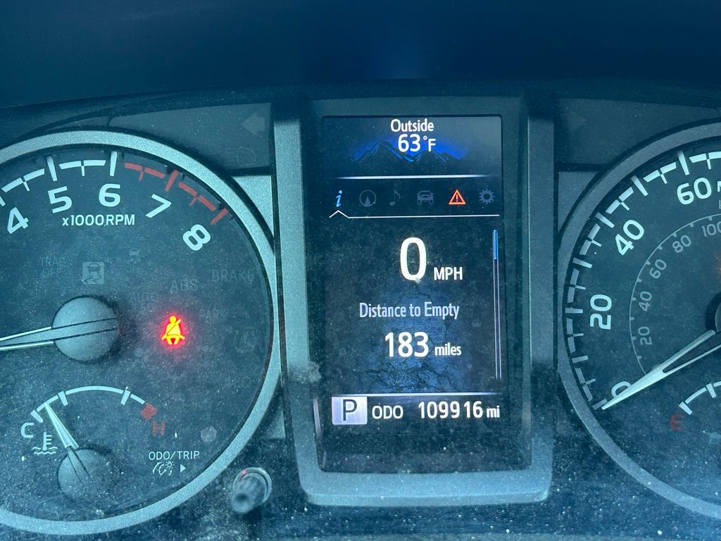 Thumbnail: 2022 Toyota Tacoma - 21