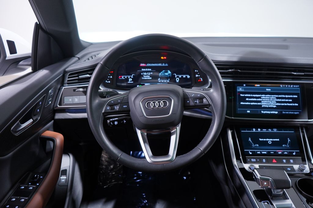 2023 Audi Q8  11