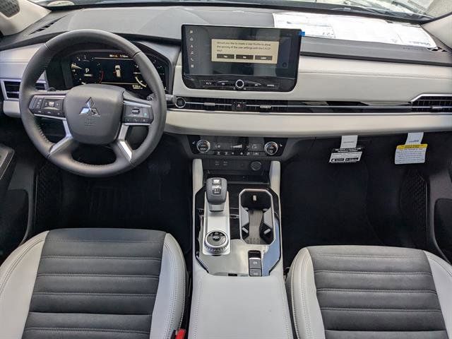 Used 2025 Mitsubishi Outlander SUV