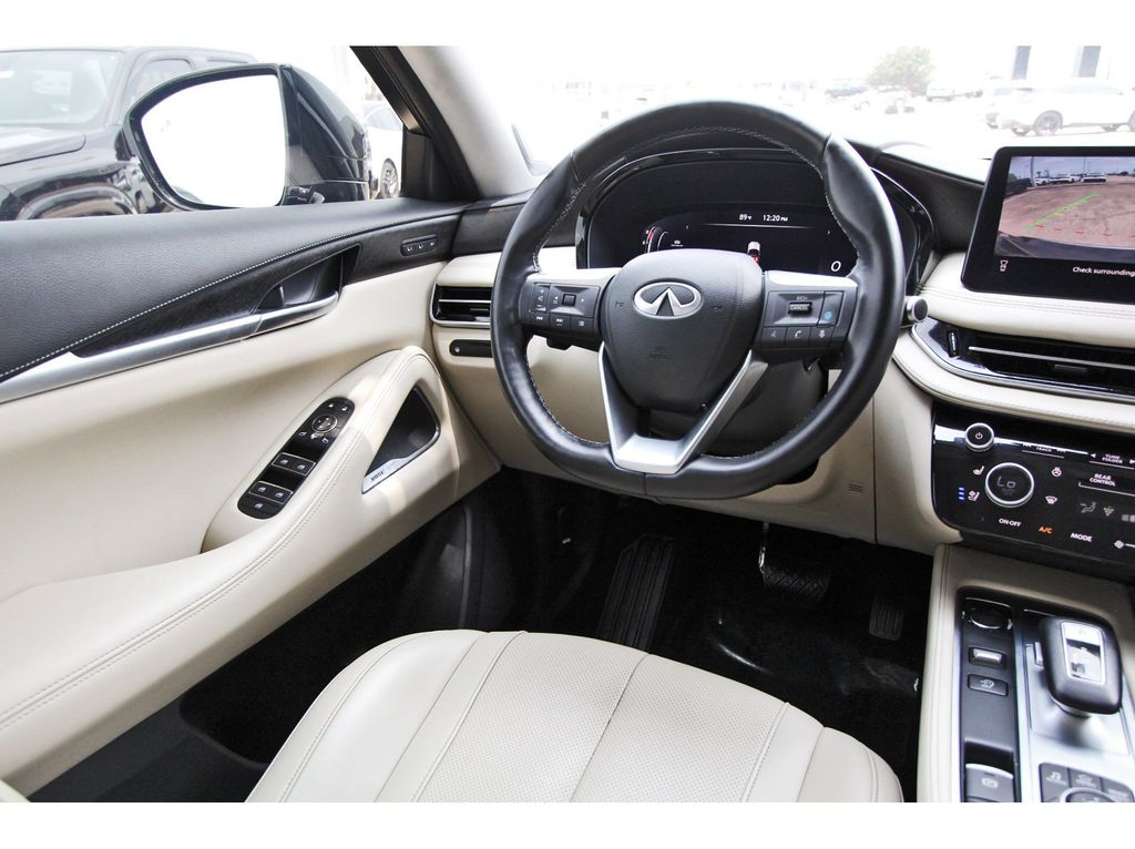2022 INFINITI QX60 Sensory - 7